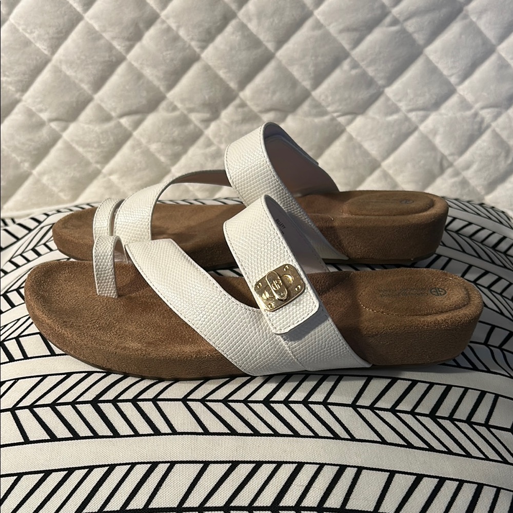Giani Bernini White Sandals